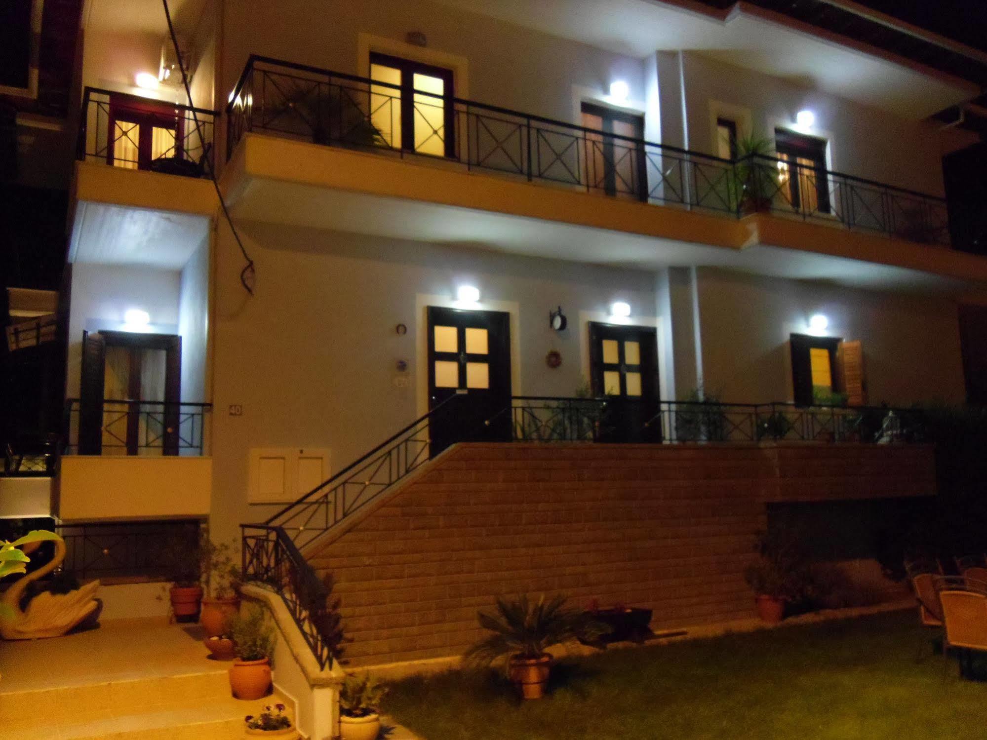 Garden Villa Ioannina Bagian luar foto